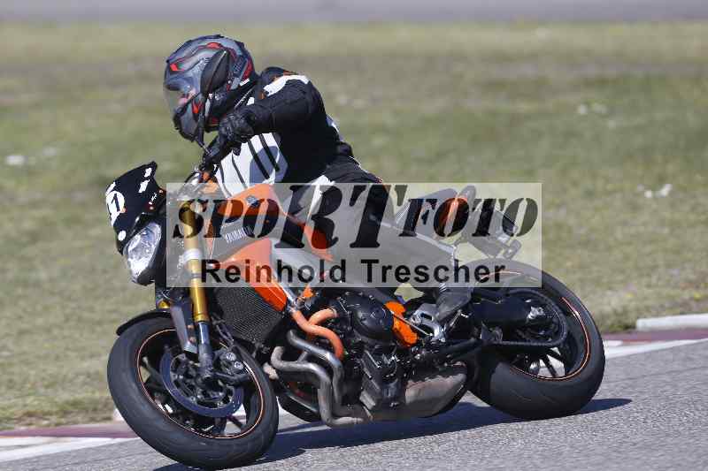 /01 02.04.2026 MAZ ADR/Gruppe rot/41